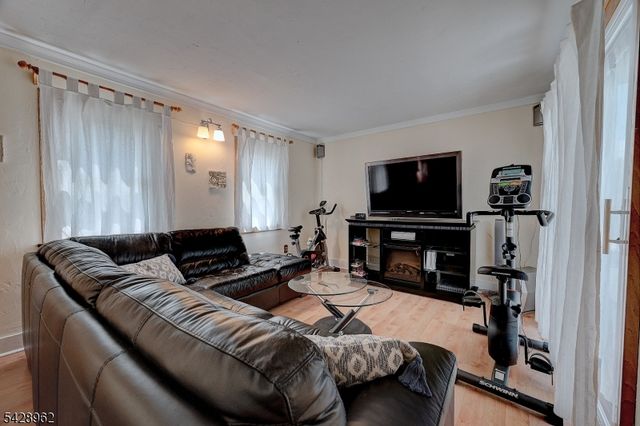13 Hazel Ave, Livingston Twp., NJ 07039