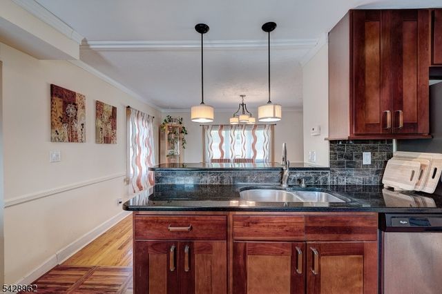 13 Hazel Ave, Livingston Twp., NJ 07039
