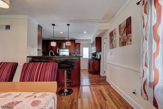 13 Hazel Ave, Livingston Twp., NJ 07039