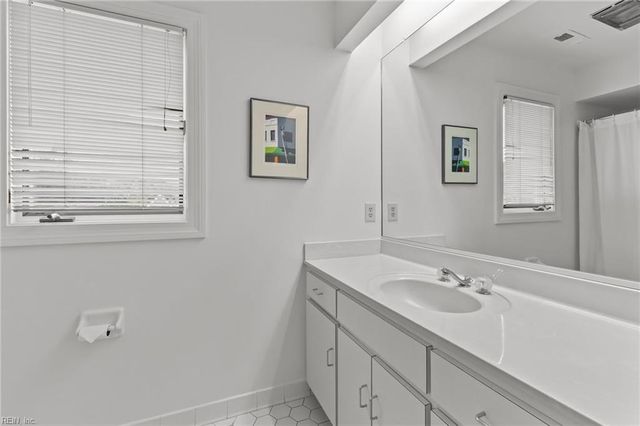 8707 Atlantic AVE, Virginia Beach, VA 23451