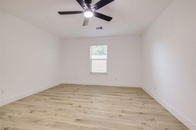 7067 Road 5913 10, Cleveland, TX 77327