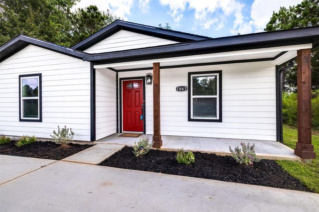 7067 Road 5913 10, Cleveland, TX 77327