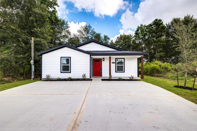 7067 Road 5913 10, Cleveland, TX 77327