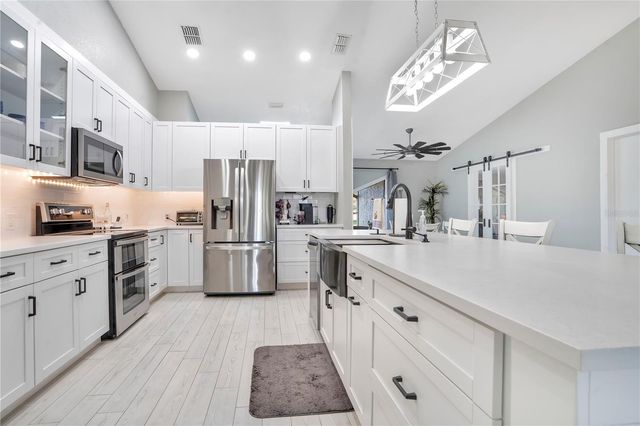 8431 DELAWARE DRIVE, Weeki Wachee, FL 34607