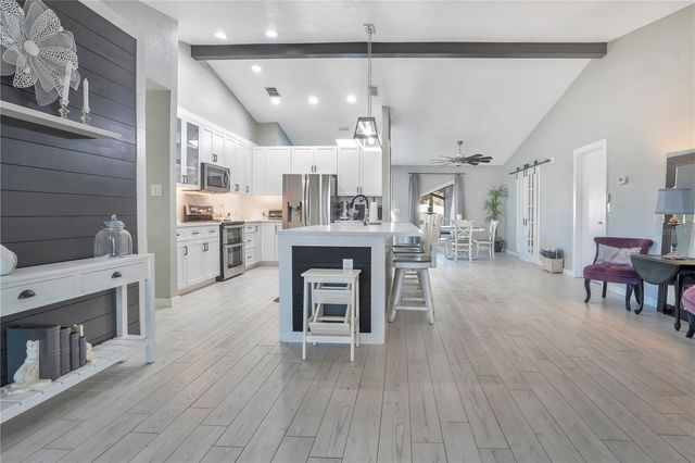 8431 DELAWARE DRIVE, Weeki Wachee, FL 34607