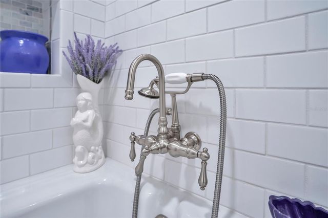 8431 DELAWARE DRIVE, Weeki Wachee, FL 34607