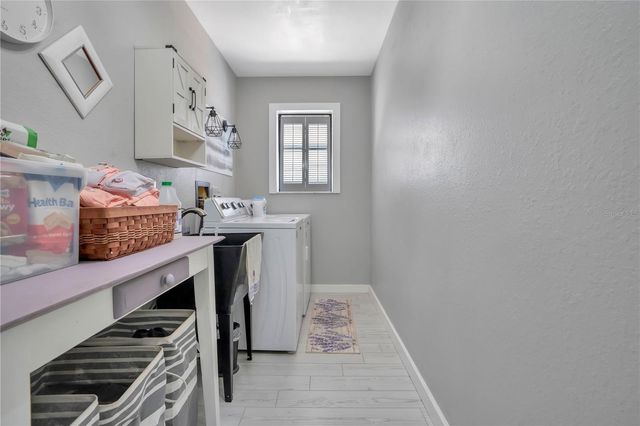 8431 DELAWARE DRIVE, Weeki Wachee, FL 34607