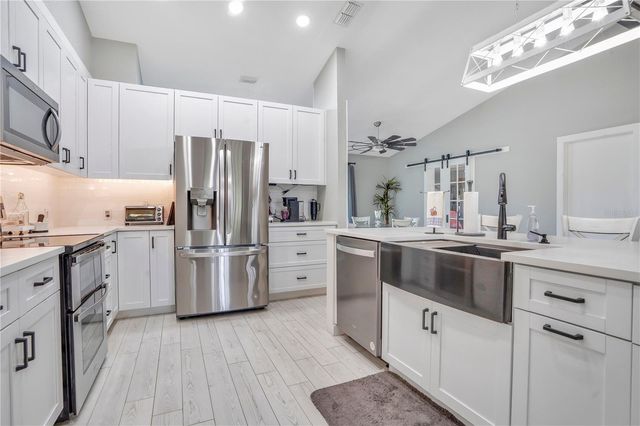 8431 DELAWARE DRIVE, Weeki Wachee, FL 34607