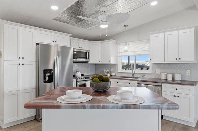 2116 KONA DRIVE, Holiday, FL 34691