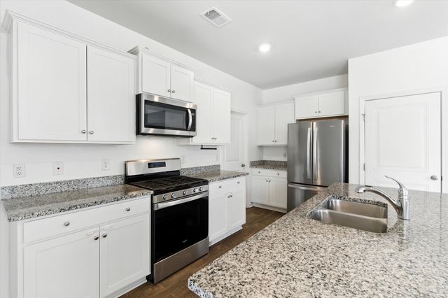 323 Bear Paw Lane, Summerville, SC 29486