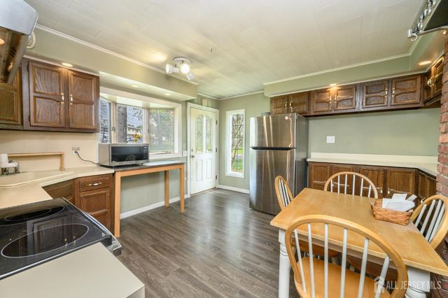 214 Colonia Boulevard, Colonia, NJ 07067