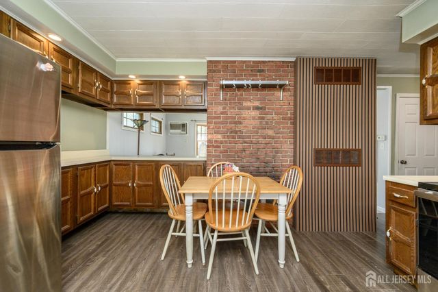 214 Colonia Boulevard, Colonia, NJ 07067
