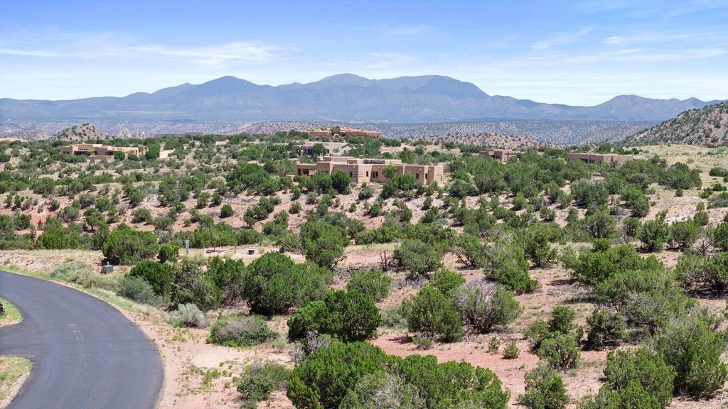 218 Meadows Road, Placitas, NM 87043