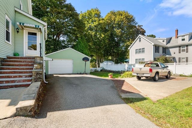 7 Everett Street, Stoneham, MA 02180