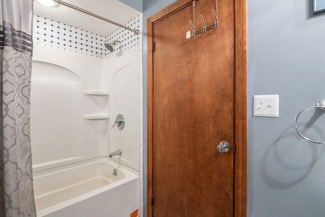 7 Everett Street, Stoneham, MA 02180