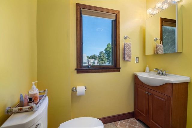 7 Everett Street, Stoneham, MA 02180