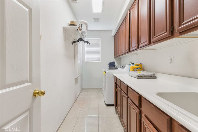 5764 Territory Lane, Eastvale, CA 92880