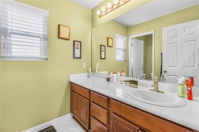 5764 Territory Lane, Eastvale, CA 92880