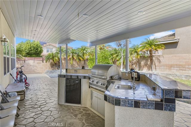 5764 Territory Lane, Eastvale, CA 92880