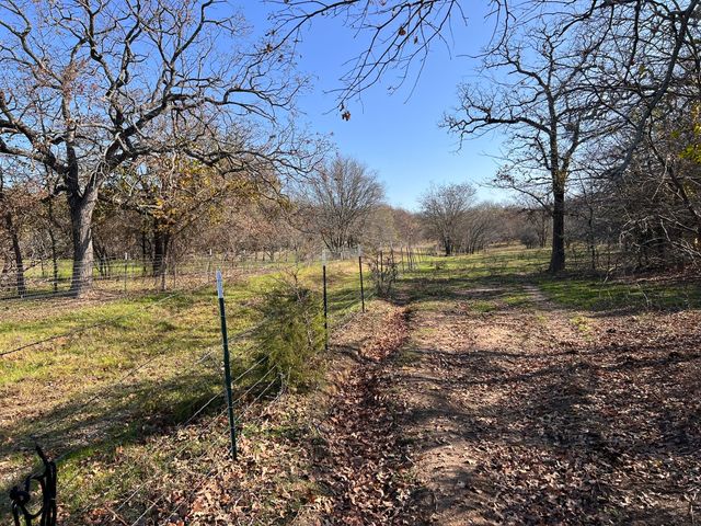 000 Rock Hill Road, Aubrey, TX 76227