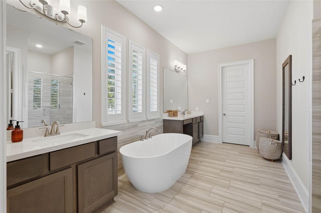 318 Calmato Woods Way, Conroe, TX 77318