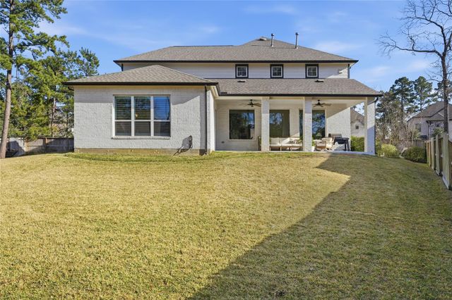 318 Calmato Woods Way, Conroe, TX 77318