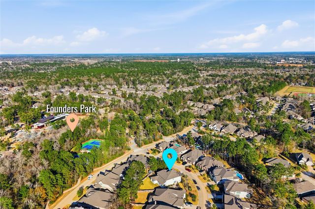 318 Calmato Woods Way, Conroe, TX 77318