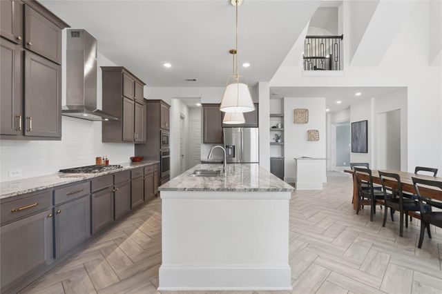 318 Calmato Woods Way, Conroe, TX 77318