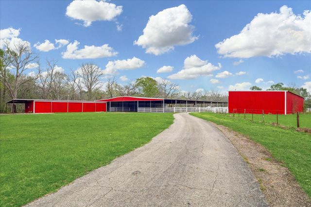 1400 County Road 2094, Liberty, TX 77575