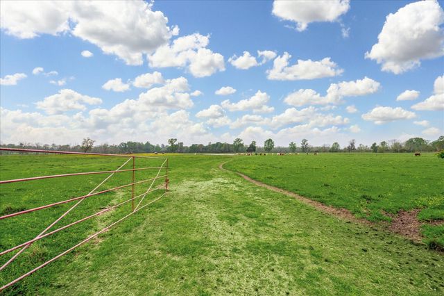 1400 County Road 2094, Liberty, TX 77575