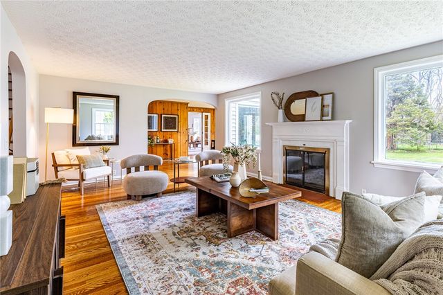 353 Pinecrest Drive, Irondequoit, NY 14617