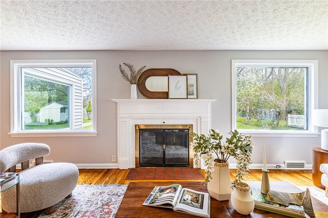 353 Pinecrest Drive, Irondequoit, NY 14617