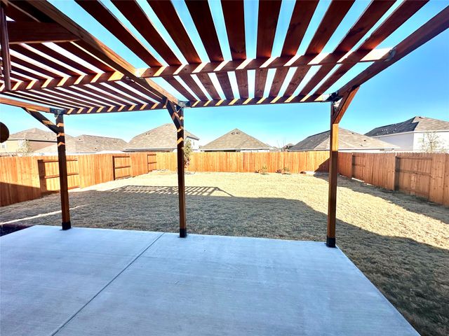 9948 Fighting Falcon Way, Fort Worth, TX 76131