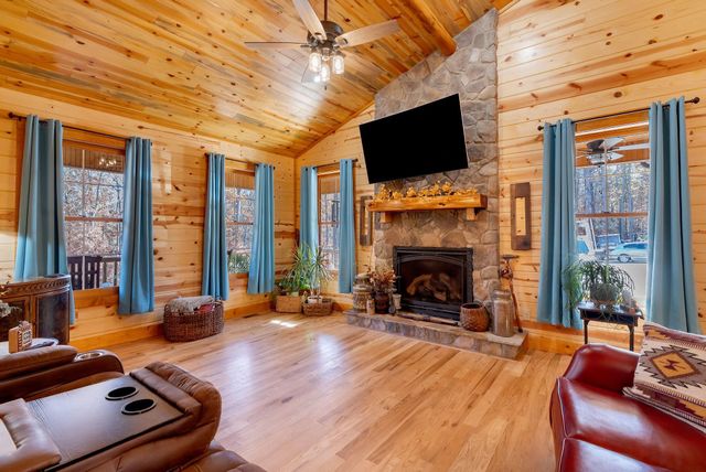 480 Green Lake Road Road, Chesnee, SC 29323