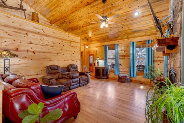 480 Green Lake Road Road, Chesnee, SC 29323