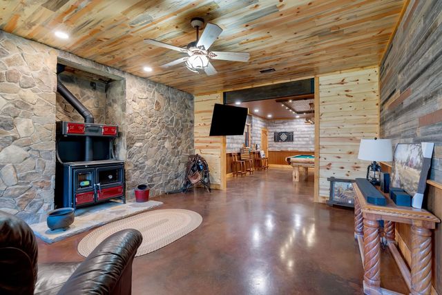 480 Green Lake Road Road, Chesnee, SC 29323