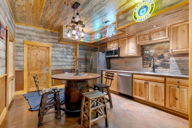 480 Green Lake Road Road, Chesnee, SC 29323