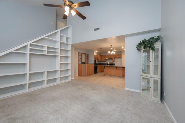 4739 W Bellaire Way, Fresno, CA 93722