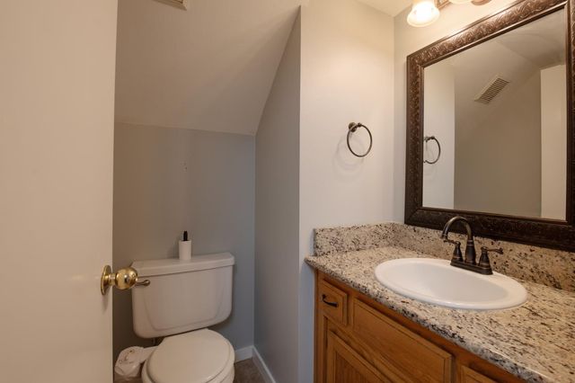 4739 W Bellaire Way, Fresno, CA 93722