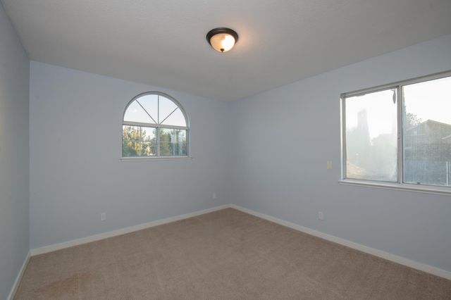 4739 W Bellaire Way, Fresno, CA 93722