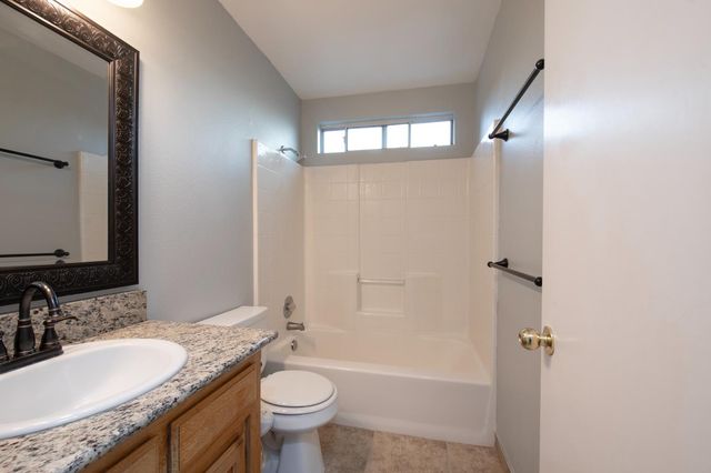 4739 W Bellaire Way, Fresno, CA 93722