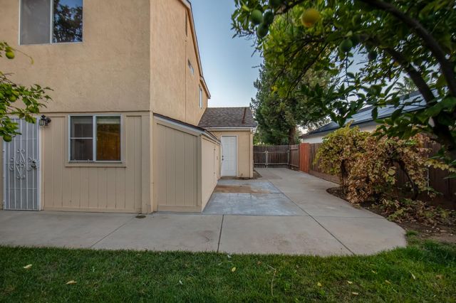4739 W Bellaire Way, Fresno, CA 93722