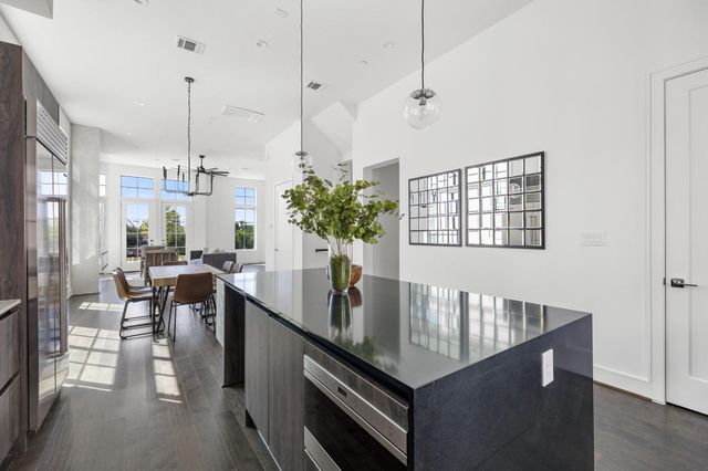 5824 Winsome Lane A, Houston, TX 77057