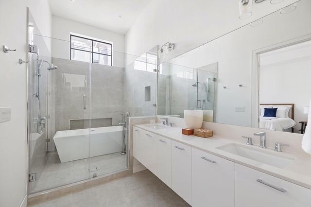 5824 Winsome Lane A, Houston, TX 77057