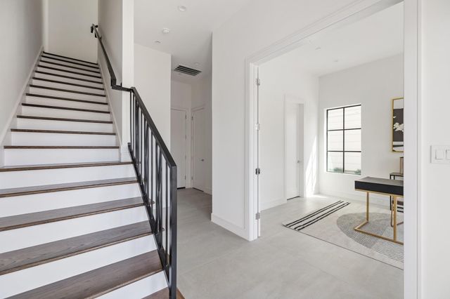 5824 Winsome Lane A, Houston, TX 77057