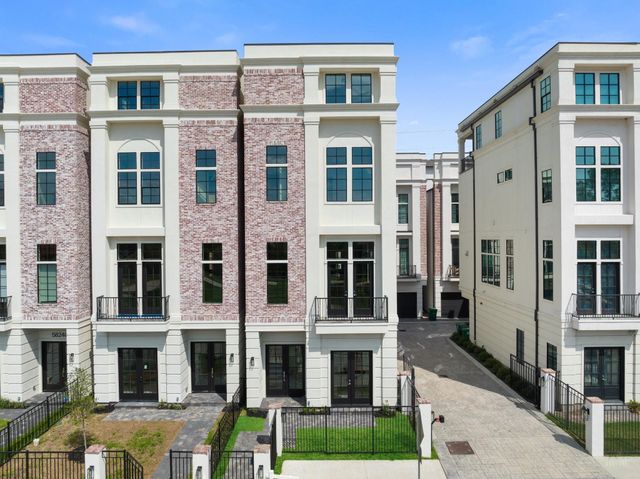 5824 Winsome Lane A, Houston, TX 77057