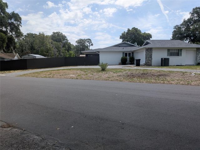 8801 E CRESCO LANE, Inverness, FL 34450