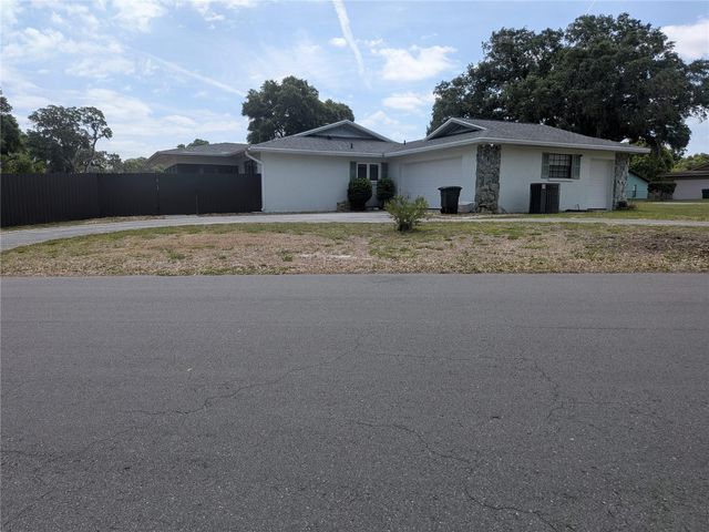 8801 E CRESCO LANE, Inverness, FL 34450