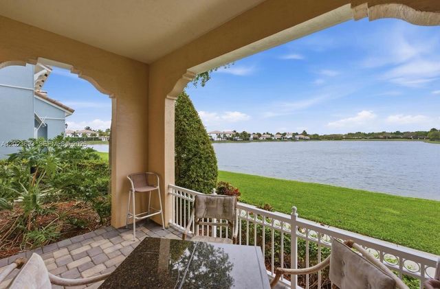 3065 Tortola Way, Cooper City, FL 33024