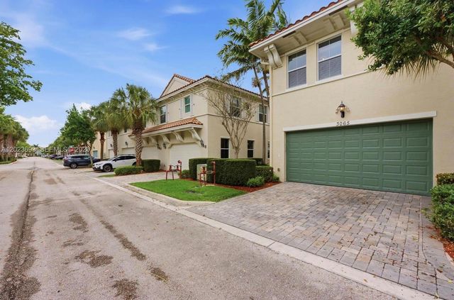 3065 Tortola Way, Cooper City, FL 33024